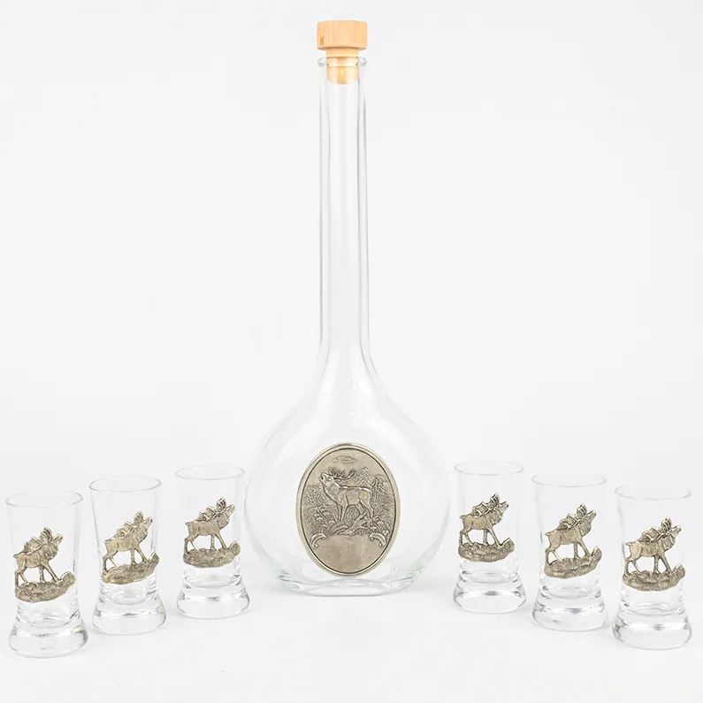 Set de 6 pahare Artina din sticla si sticluta pentru tuica cu ornament cerb