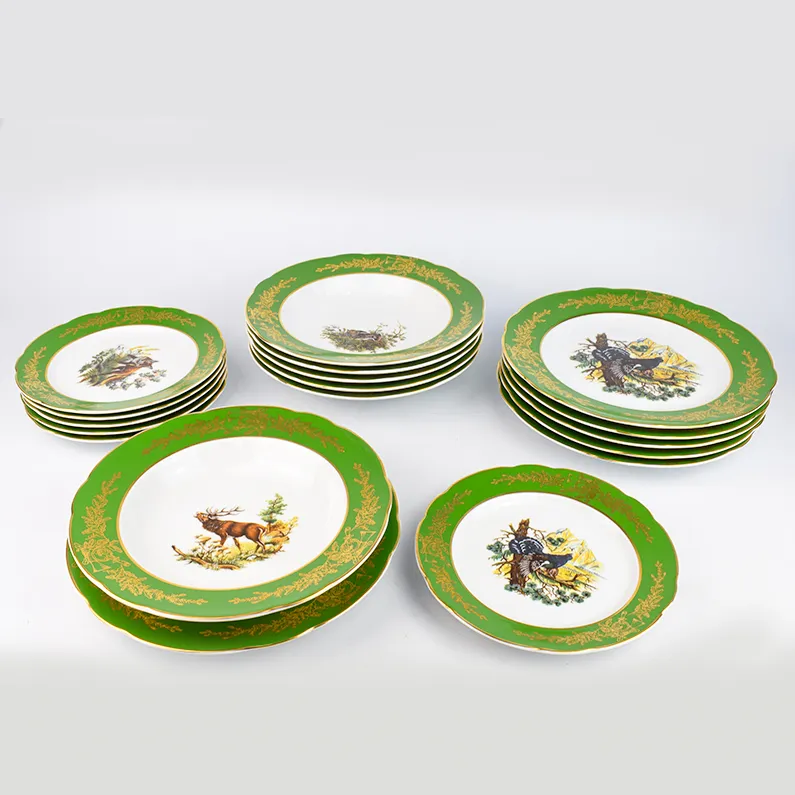 Set de masa Leander de 6 persoane din ceramic pictat cu motive vanatoresti, marginile aurite | 18 piese