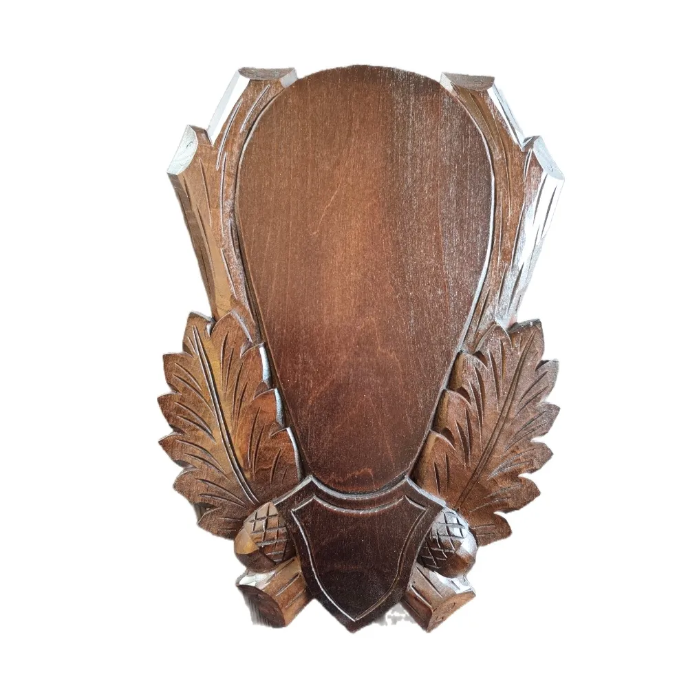 Panoplie sculptata, pentru trofeu caprior, lemn, maro inchis, 20x29 cm