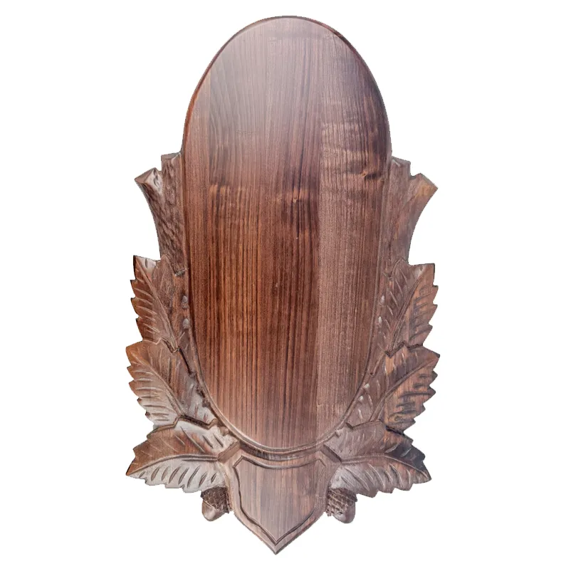 Panoplie din lemn masiv sculptat, Cerb