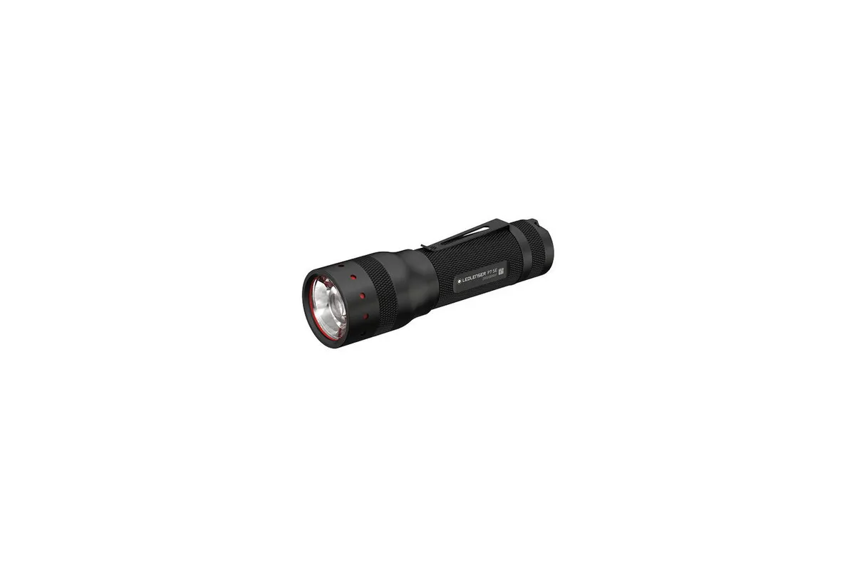 LANTERNA P7 SE 250LM/4XAAA + HUSA